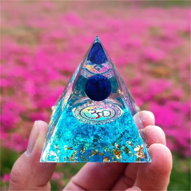 ⭐ Pyramide Orgonite – Protection Énergétique & Harmonie des Lieux